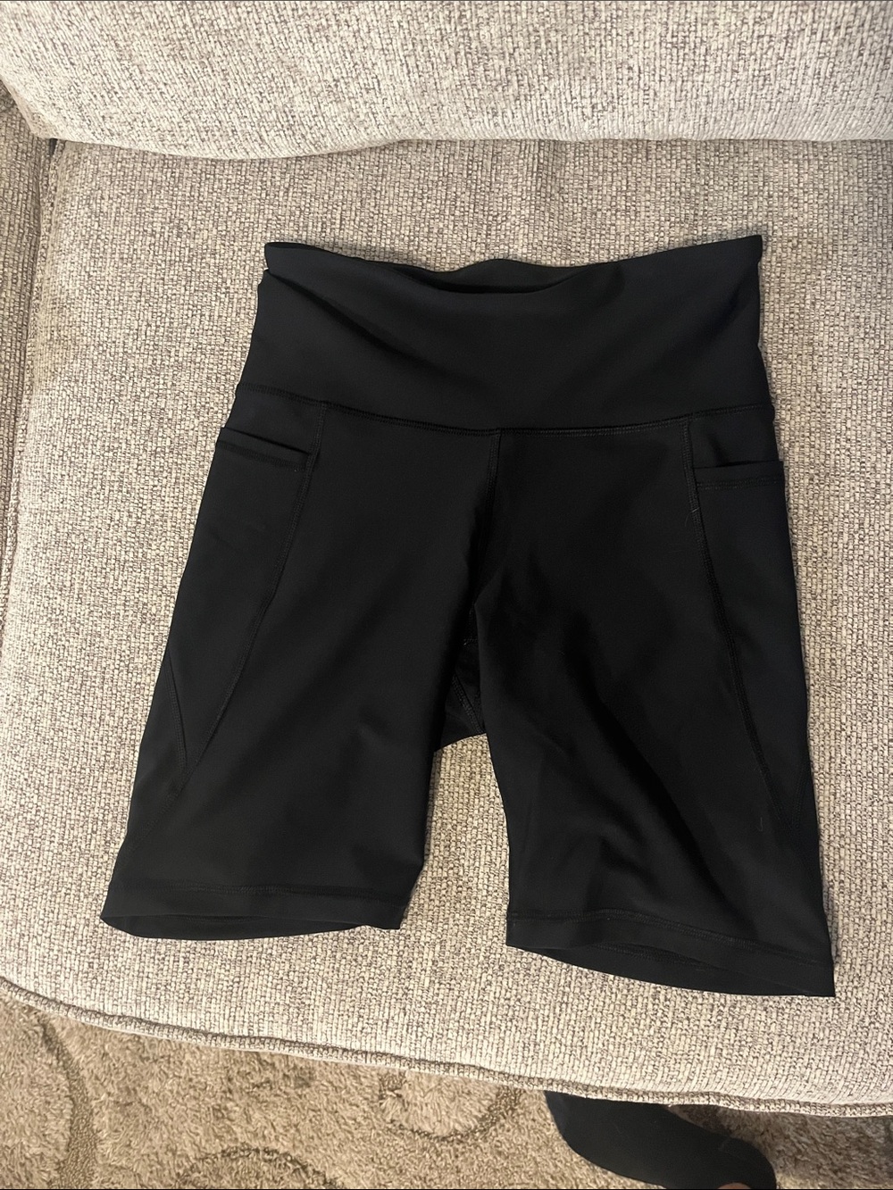 Old Navy Black High-Waist Bike Shorts with Side Pockets